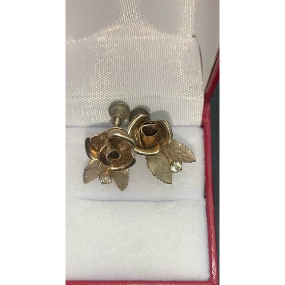 Vintage Gold Tone And Clear Rhinestone 3D Rose Flower Screw Back Earrings - Picture 3 of 5